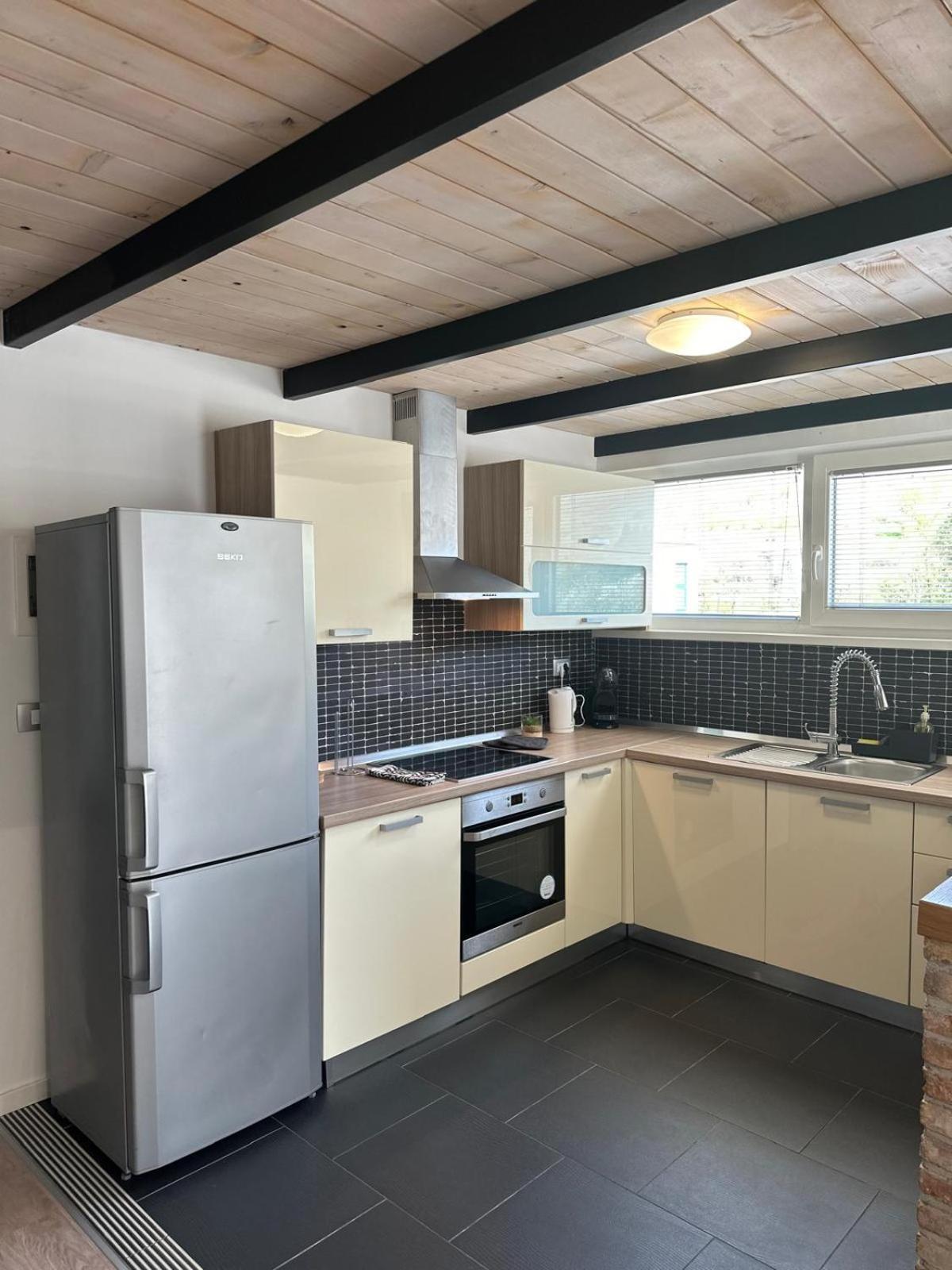 Apartment Stucin Випава Экстерьер фото