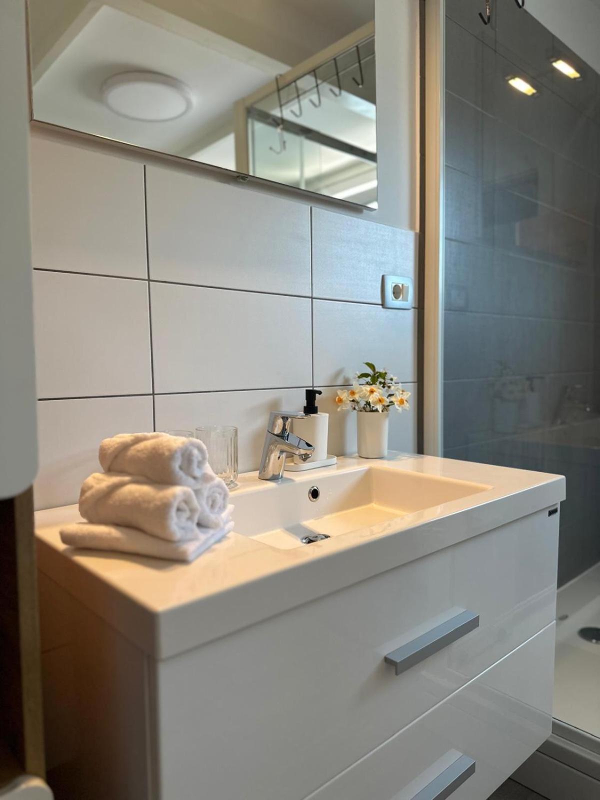 Apartment Stucin Випава Экстерьер фото